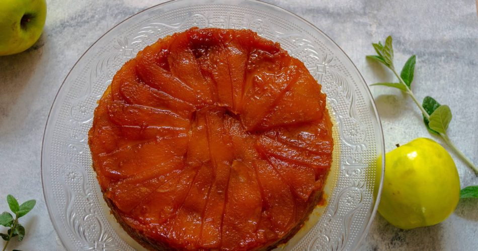 Torta invertida de manzanas